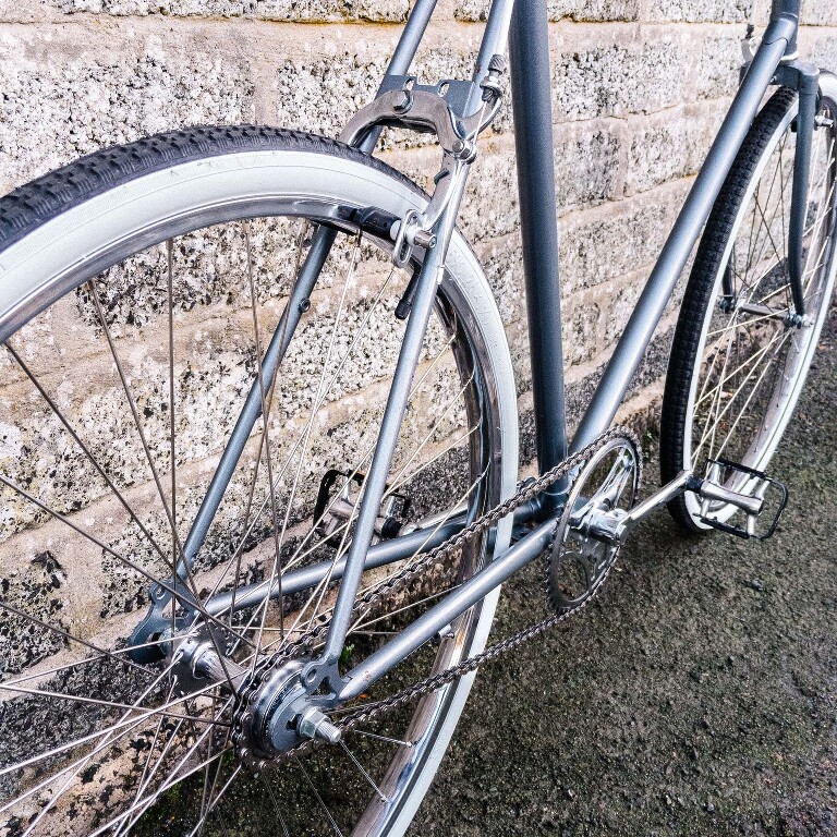 Raleigh courier bike top